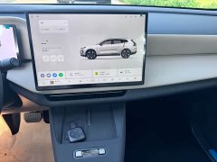 Volvo XC70 Plug-in Hybrid AWD Extended Range Core - ფოტო 9
