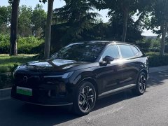 Volvo XC70 Plug-in Hybrid AWD Extended Range Core - ფოტო 1