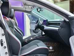 Volkswagen Lingdu L 280TSI DSG Dazzling Red Edition - ფოტო 9