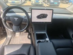 Tesla Model Y Rear-Wheel Drive - photo 6