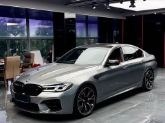 BMW M5 - ფოტო 1