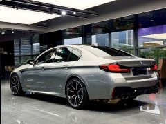 BMW M5 - ფოტო 5