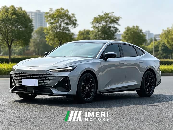 Changan UNI-V 1.5T Deluxe - ავტომობილი ჩინეთიდან