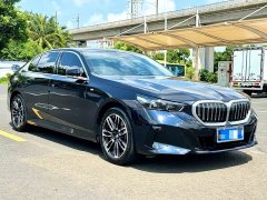 BMW 5 Series 530Li Premier M Sport Package - photo 3