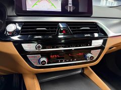 BMW 5 Series (Imported) 525i M Sport Package - ფოტო 16
