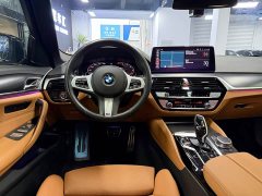BMW 5 Series (Imported) 525i M Sport Package - ფოტო 7