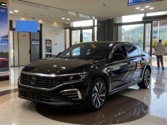 Volkswagen Passat 330TSI Elite - ფოტო 1