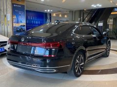 Volkswagen Passat 330TSI Elite - ფოტო 14