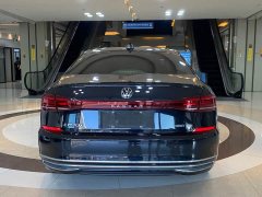 Volkswagen Passat 330TSI Elite - ფოტო 15