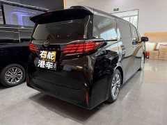 Toyota Alphard Hybrid 2.5L Premium Gold Edition - ფოტო 15
