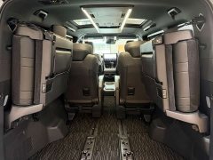 Toyota Alphard Hybrid 2.5L Premium Gold Edition - ფოტო 6