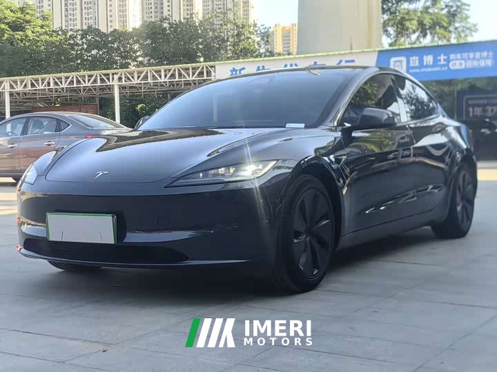 Tesla Model 3 Rear-Wheel Drive