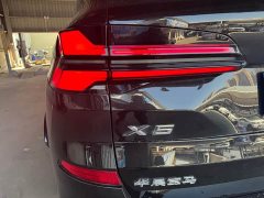 BMW X5 xDrive 30Li M Sport Luxury Night Edition Package - ფოტო 6