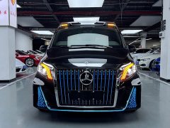 Mercedes-Benz Vito 2.0T Business Edition 7-Seater - ფოტო 2