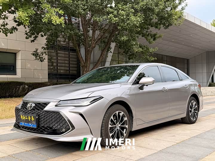Toyota Avalon 2.5L Luxury - ავტომობილი ჩინეთიდან