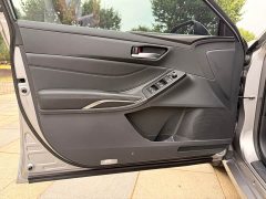 Toyota Avalon 2.5L Luxury - ფოტო 10