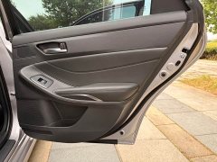 Toyota Avalon 2.5L Luxury - ფოტო 20