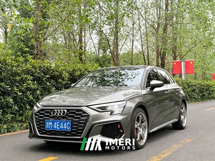 Audi A3 Sportback 35 TFSI Luxury Sport - ავტომობილი ჩინეთიდან