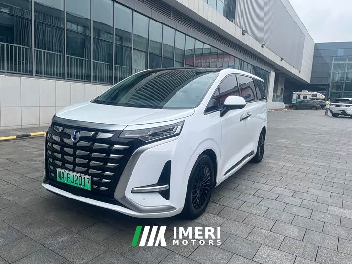 Denza D9 DM-i 970 AWD Premium Edition