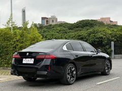 BMW 5 Series 2025 530Li Luxury M Sport Package - ფოტო 15
