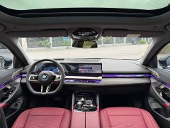 BMW 5 Series 2025 530Li Luxury M Sport Package - ფოტო 6