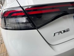 Honda Accord 260TURBO Luxury - photo 6