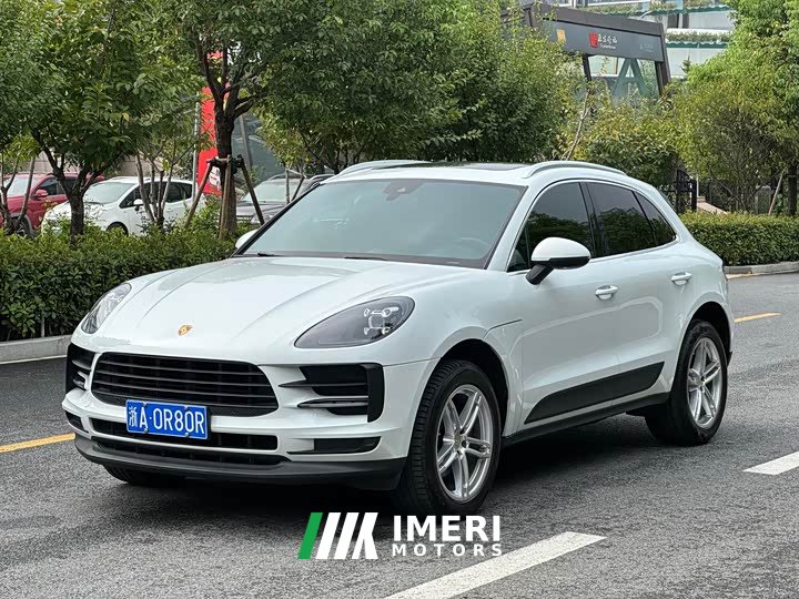 Porsche Macan 2.0T - car from China