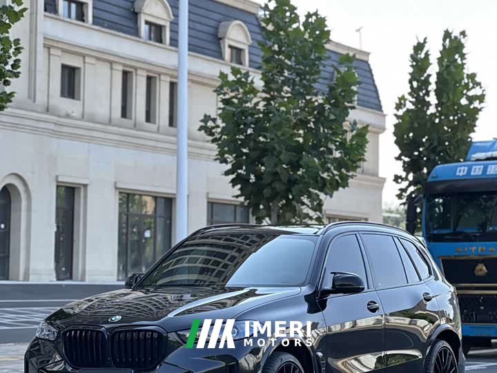 BMW X5 xDrive 40Li M Sport Midnight Edition Package