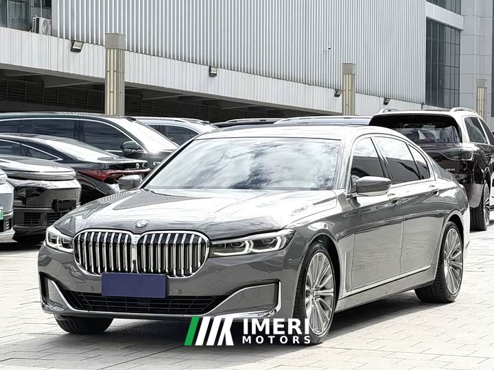 BMW 7 Series 740Li Premier Luxury Package - автомобиль из Китая