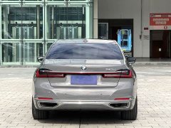 BMW 7 Series 740Li Premier Luxury Package - фото 8
