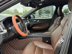 Volvo XC60 T5 AWD Smart Luxury Edition - photo 4