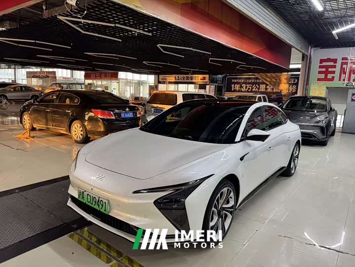 IM Motors Zhiji L7 Pro - ავტომობილი ჩინეთიდან