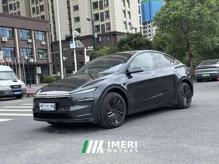 Tesla Model Y Rear-Wheel Drive - car from China