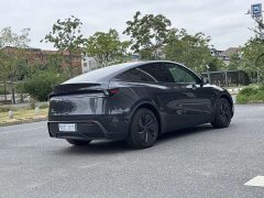 Tesla Model Y Rear-Wheel Drive - photo 12