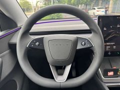 Tesla Model Y Rear-Wheel Drive - photo 4