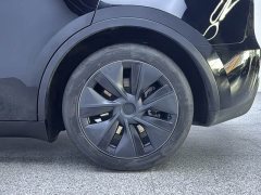 Tesla Model Y Rear-Wheel Drive - ფოტო 19