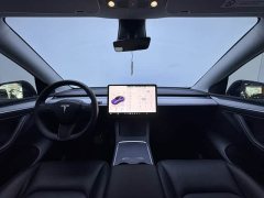 Tesla Model Y Rear-Wheel Drive - ფოტო 4