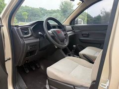 Wuling Hongguang V 1.5L Dynamic Comfort LAR - ფოტო 4