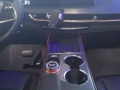 Cadillac XT5 2.0T AWD Luxury (Hummingbird Edition) - ფოტო 9
