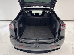 Tesla Model Y Long Range All-Wheel Drive - ფოტო 8