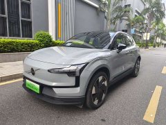 Volvo EX30 2025 Rear-Wheel Drive Extended Range Ultra - ფოტო 1