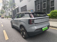 Volvo EX30 2025 Rear-Wheel Drive Extended Range Ultra - ფოტო 7