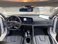 Hyundai Elantra 1.5L CVT TOP Flagship Edition - ფოტო 13