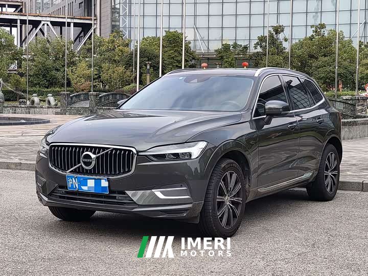 Volvo XC60 T5 AWD Smart Remote Luxury Edition - ავტომობილი ჩინეთიდან