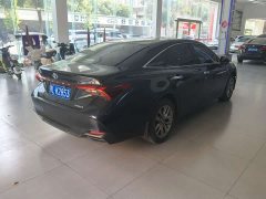 Toyota Avalon Hybrid 2.5L Luxury - ფოტო 7
