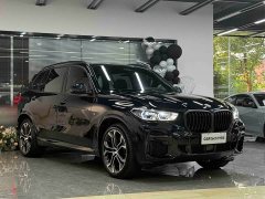 BMW X5 Facelift xDrive 40Li Luxury M Sport Package - ფოტო 3