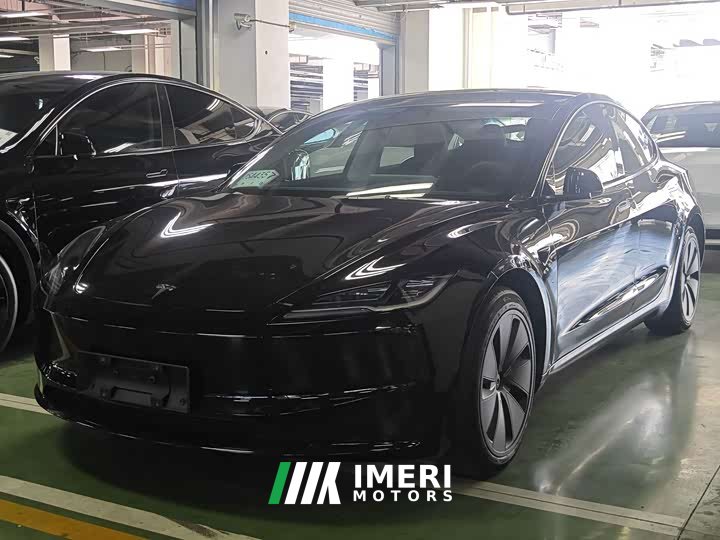 Tesla Model 3 Rear-Wheel Drive