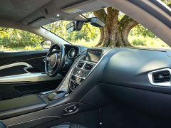 Aston Martin DB11 2020 4.0T V8 Coupe - ფოტო 8
