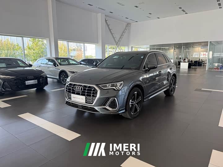 Audi Q3 45 TFSI quattro Dynamic Fashion