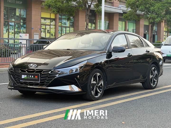 Hyundai Elantra 1.5L CVT Luxury